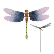 Zapichovačka vážka s pohyblivými krídlami