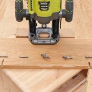 Fréza elektrická horná - RYOBI RRT1600P-K; + kufor; 1600 W